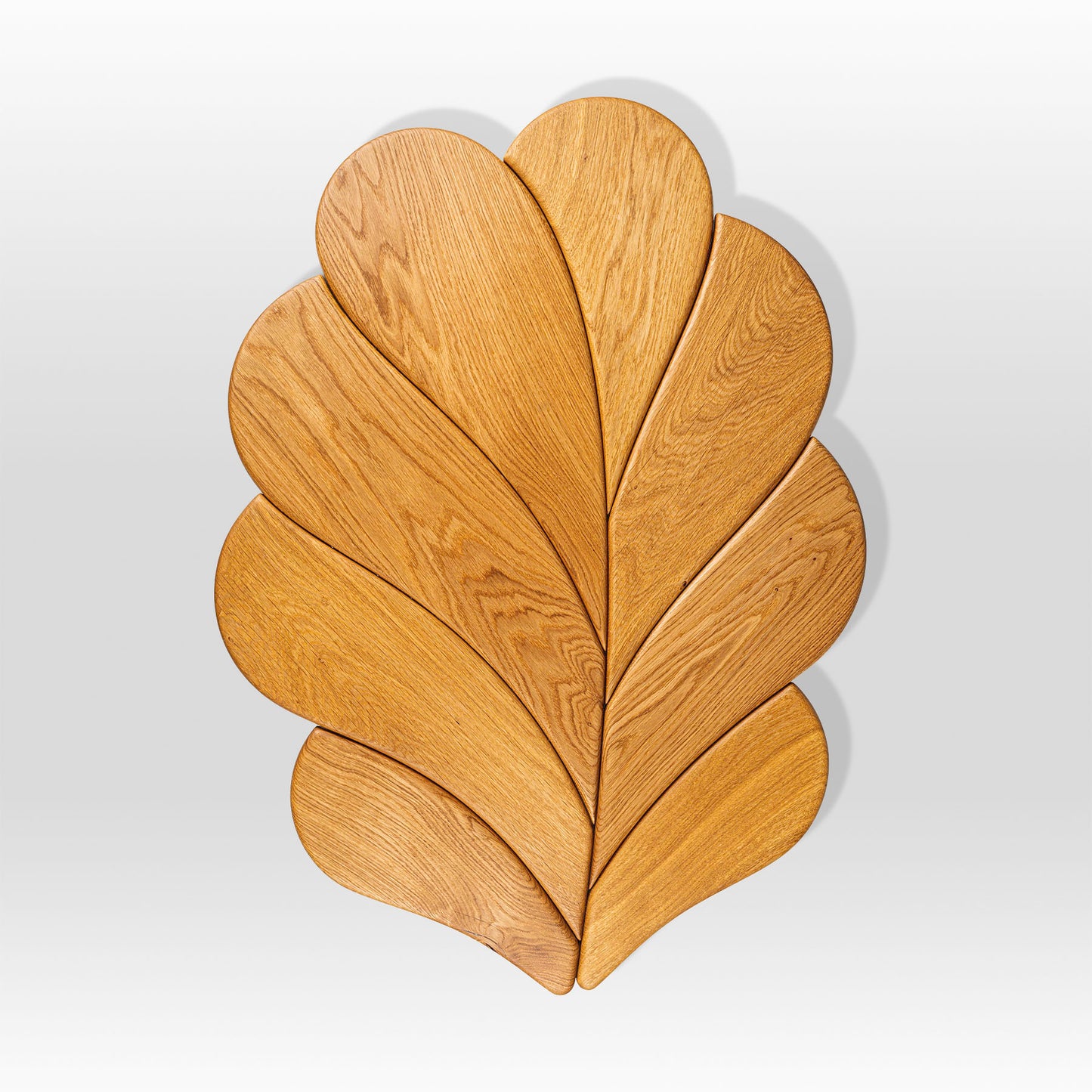 'Eikinot' coffee table shown from above depicting its leaf shape
